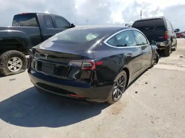 5YJ3E1EA1KF317053 2019 TESLA MODEL 3-3