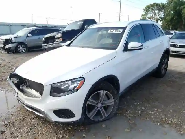 WDC0G4JB4GF103765 2016 MERCEDES-BENZ GLC 300-1