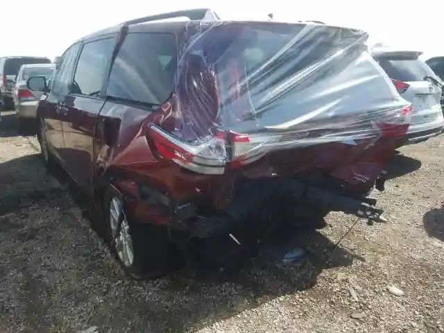 5TDDZ3DC8HS152369 2017 TOYOTA SIENNA XLE-2