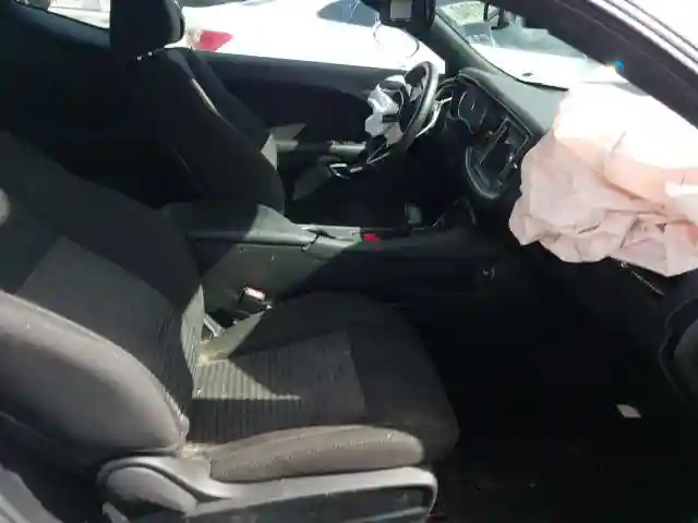 2C3CDZAG9KH723284 2019 DODGE CHALLENGER SXT-4