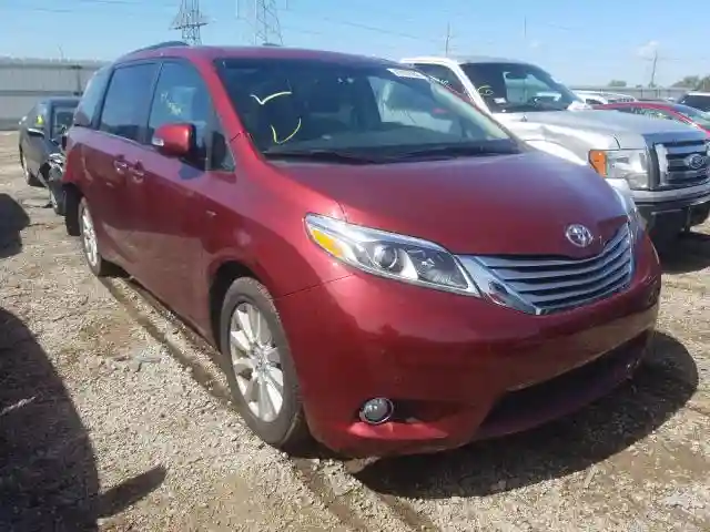 5TDDZ3DC8HS152369 2017 TOYOTA SIENNA XLE-0