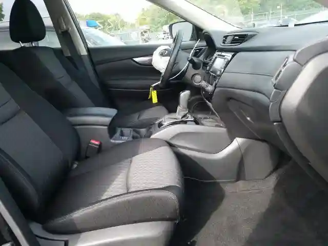JN8AT2MV6KW398333 2019 NISSAN ROGUE S-4