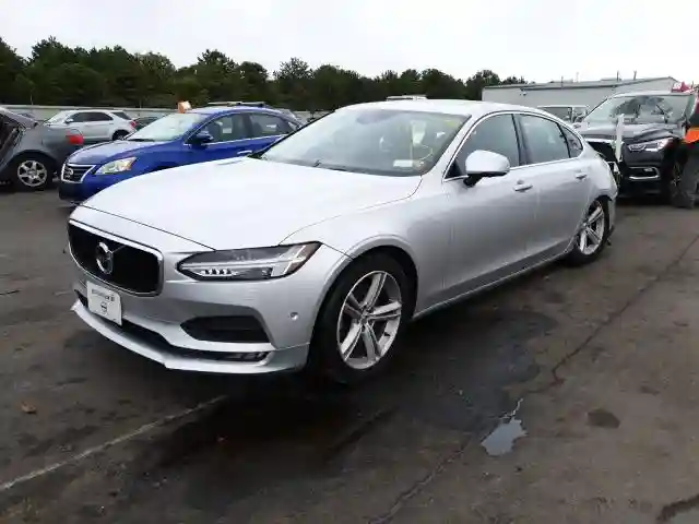 LVY982MK2JP015351 2018 VOLVO S90 T5 MOMENTUM-1