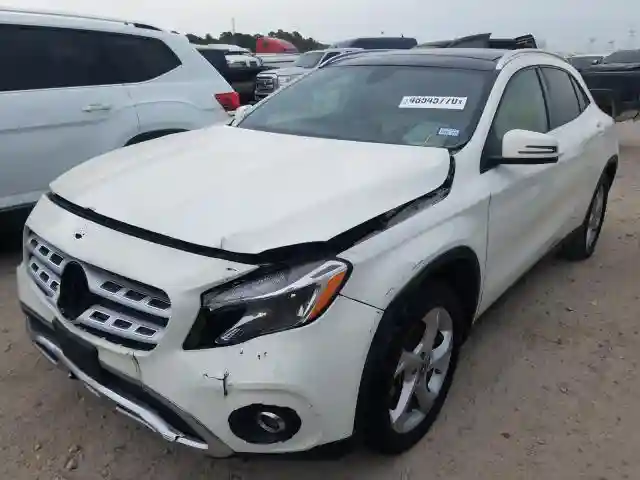 WDCTG4EB5JJ413113 2018 MERCEDES-BENZ GLA 250-1