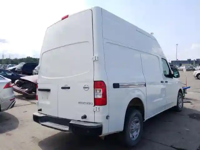 1N6BF0LY4KN810632 2019 NISSAN NV 2500 S-3