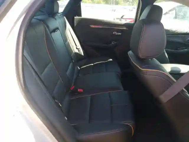1G1105S39KU140853 2019 CHEVROLET IMPALA PREMIER-5