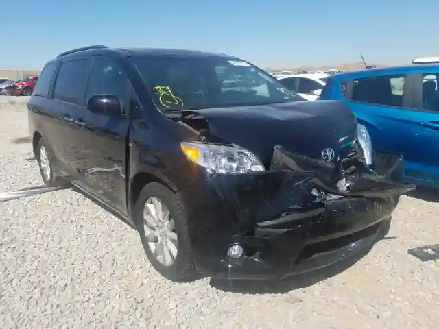 5TDDZ3DC0HS179940 2017 TOYOTA SIENNA XLE-0
