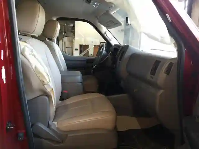 5BZAF0AA0HN852616 2017 NISSAN NV 3500 S-4