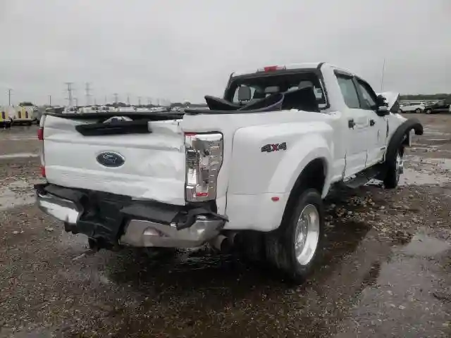 1FT8W4DT7HED40242 2017 FORD F450 SUPER DUTY-3