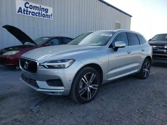 YV4A22RK0J1006145 2018 VOLVO XC60 T6 MOMENTUM-1