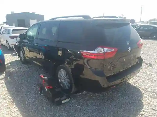 5TDDZ3DC0HS179940 2017 TOYOTA SIENNA XLE-2