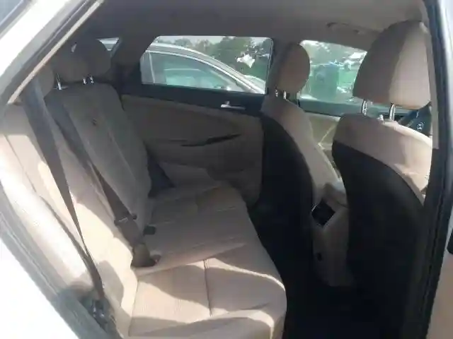KM8J33AL9KU902403 2019 HYUNDAI TUCSON LIMITED-5