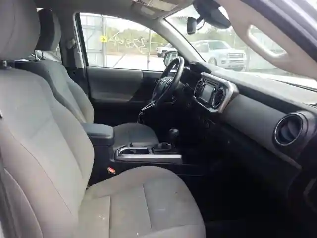 3TMBZ5DN4KM020642 2019 TOYOTA TACOMA DOUBLE CAB-4