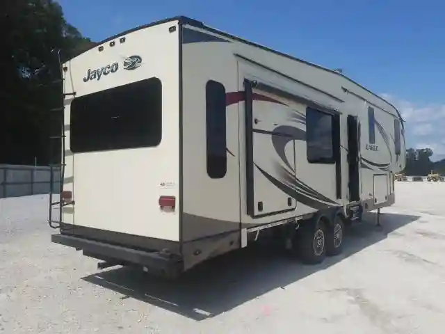 1UJCJ0BT9G1****** 2016 JAYC EAGLE-3