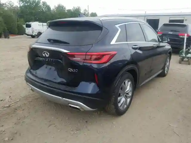 3PCAJ5M15KF135786 2019 INFINITI QX50 ESSENTIAL-3