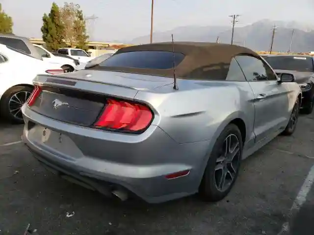 1FATP8UH1L5135024 2020 FORD MUSTANG-3
