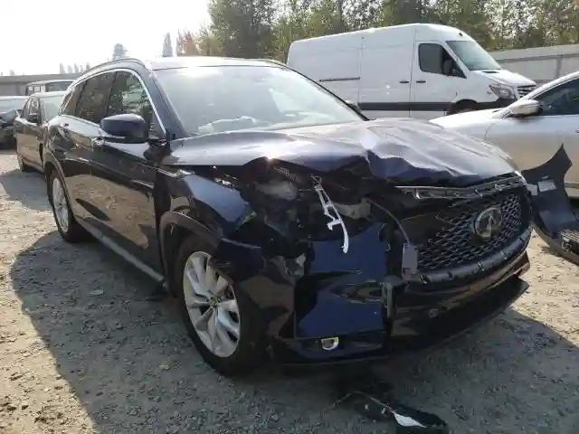 3PCAJ5M35KF108010 2019 INFINITI QX50 ESSENTIAL-0
