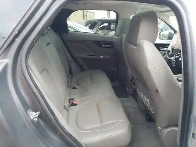 SADCL2FX5JA292300 2018 JAGUAR F-PACE R - SPORT-5