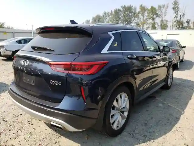 3PCAJ5M35KF108010 2019 INFINITI QX50 ESSENTIAL-3