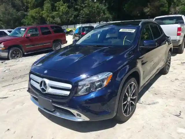 WDCTG4GB2HJ359910 2017 MERCEDES-BENZ GLA 250 4MATIC-1