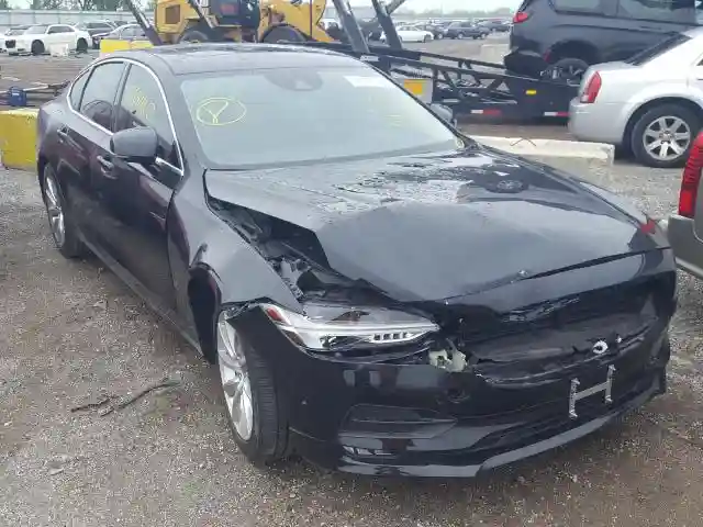 YV1A22MK2H1003522 2017 VOLVO S90 T6 MOMENTUM-0
