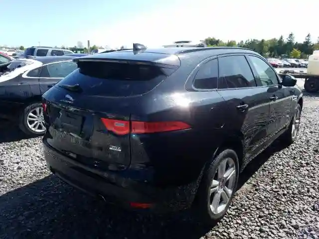 SADCL2BV0HA897663 2017 JAGUAR F-PACE R - SPORT-3
