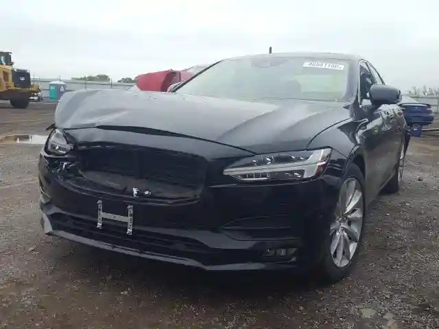 YV1A22MK2H1003522 2017 VOLVO S90 T6 MOMENTUM-1
