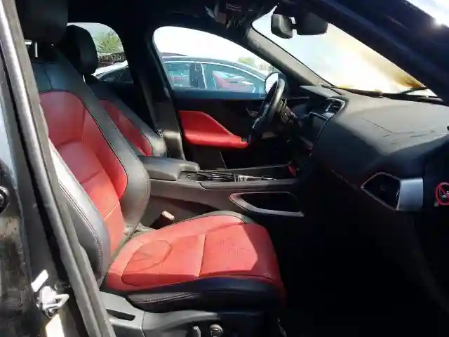 SADCL2BV0HA897663 2017 JAGUAR F-PACE R - SPORT-4