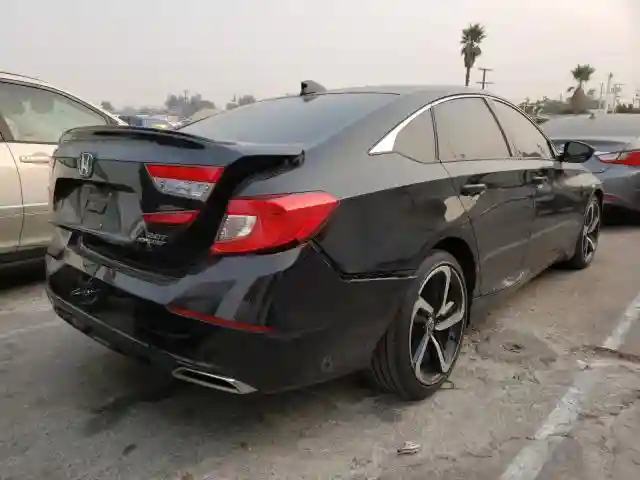 1HGCV2F35JA034542 2018 HONDA ACCORD SPORT-3