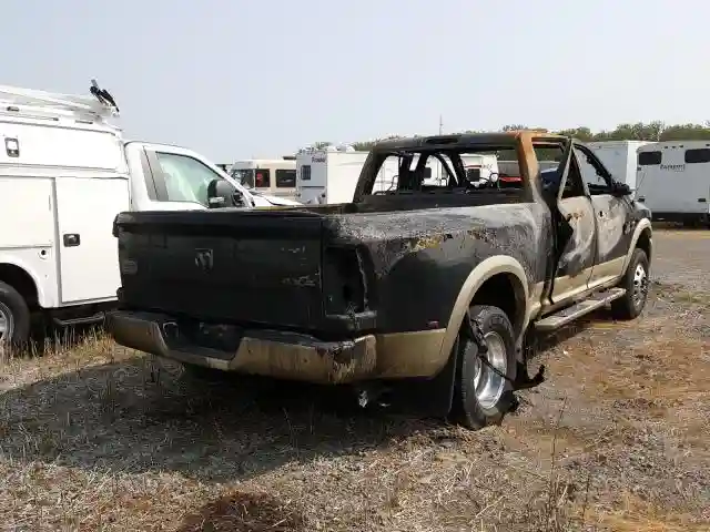3C63RRKL3GG332638 2016 RAM 3500 LONGHORN-3