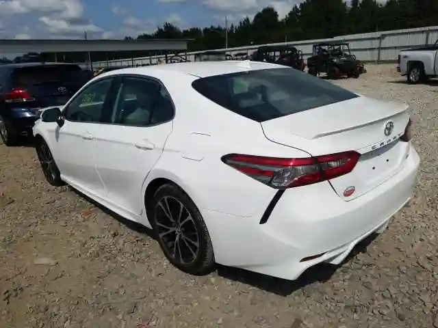 4T1B11HK3KU828827 2019 TOYOTA CAMRY L-2