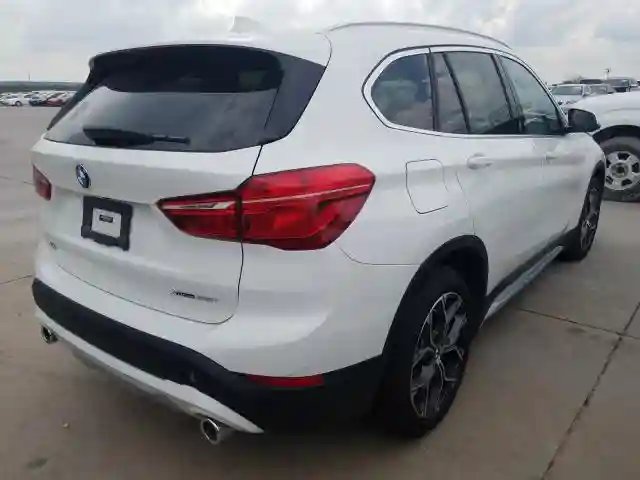 WBXJG9C02L5P97488 2020 BMW X1 XDRIVE28I-3