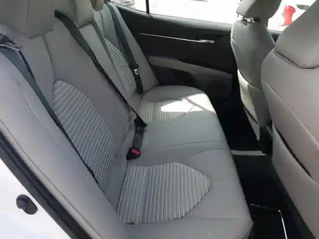 4T1B11HK3KU828827 2019 TOYOTA CAMRY L-5