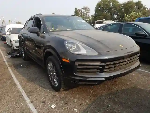 WP1AA2AY9KDA09307 2019 PORSCHE CAYENNE-0