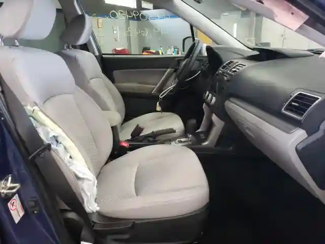 JF2SJAEC8JH444908 2018 SUBARU FORESTER 2-4