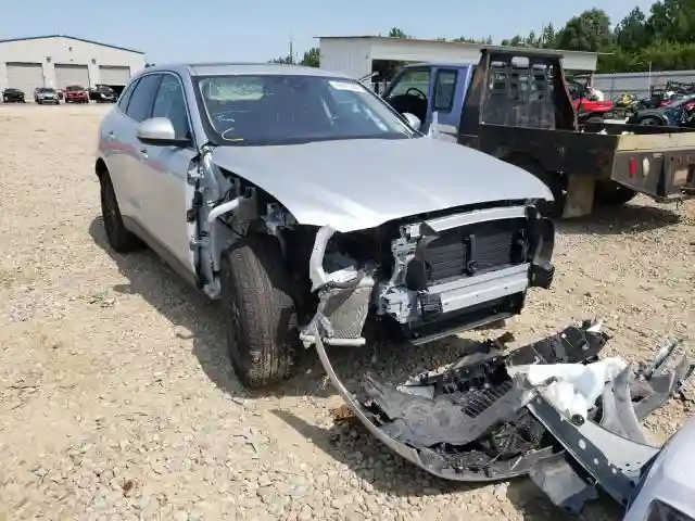 SADCS2FX9KA390122 2019 JAGUAR F-PACE-0