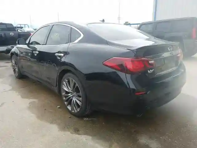 JN1BY1AP8GM220673 2016 INFINITI Q70 3.7-2
