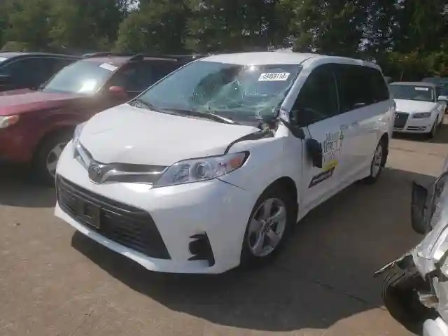 5TDKZ3DC0KS987378 2019 TOYOTA SIENNA LE-1