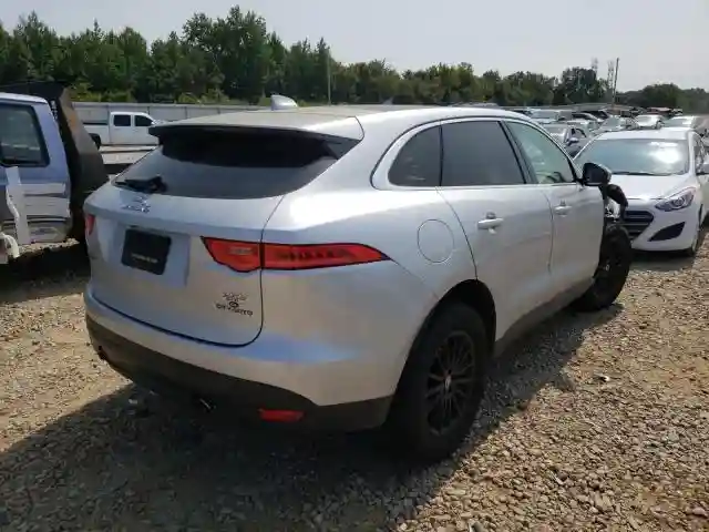 SADCS2FX9KA390122 2019 JAGUAR F-PACE-3