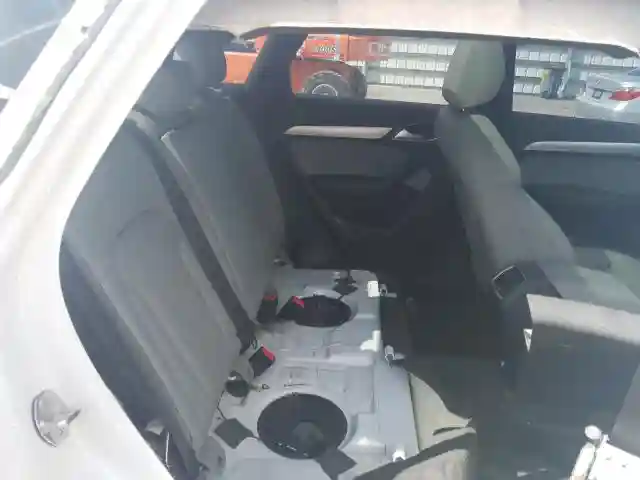 WA1BCCFS8JR016934 2018 AUDI Q3 PREMIUM-5