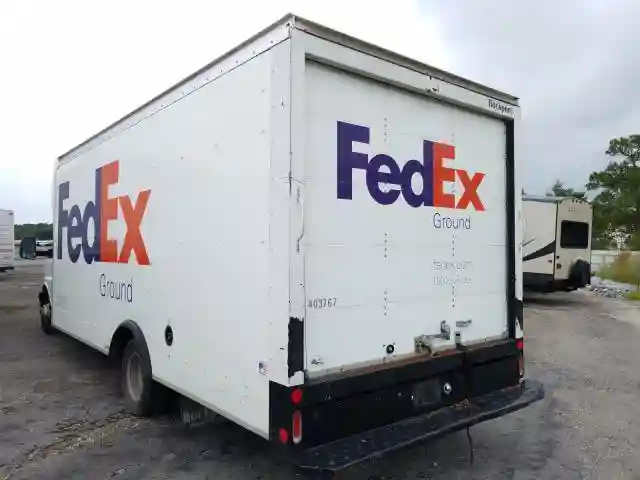 1GD37SCG3H1163272 2017 GMC SAVANA CUTAWAY G3500-2