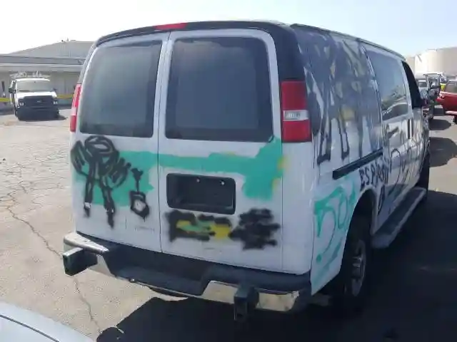 1GTW7AFG4K1257773 2019 GMC SAVANA G2500-3