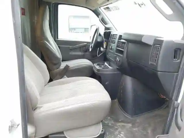 1GD37SCG3H1163272 2017 GMC SAVANA CUTAWAY G3500-4