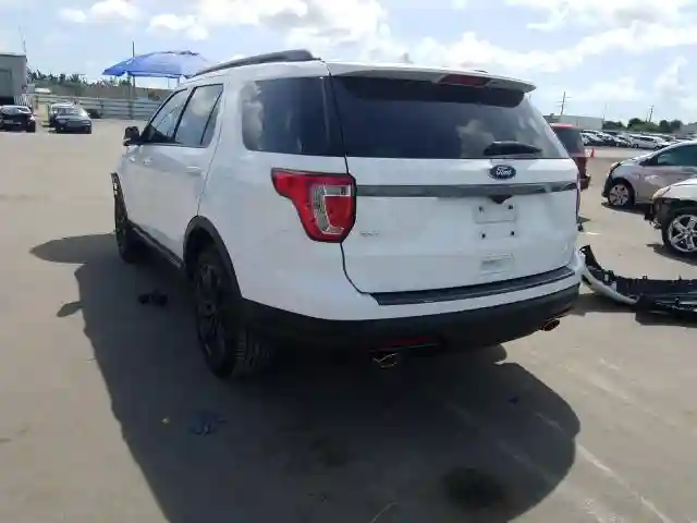 1FM5K7D80JGB39512 2018 FORD EXPLORER XLT-2
