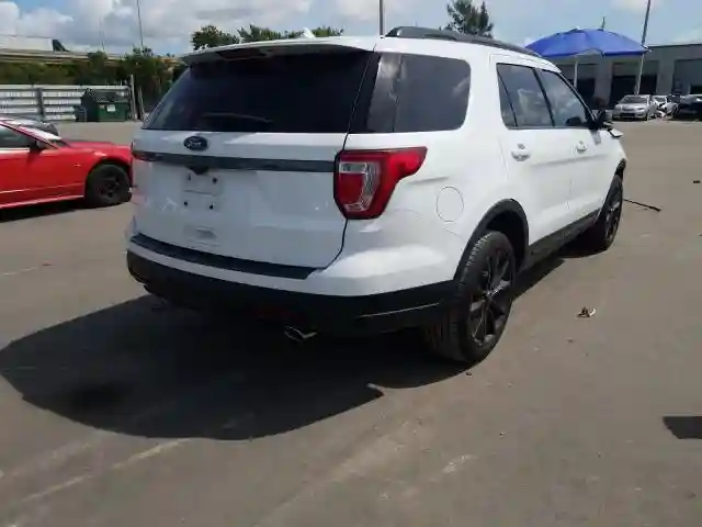 1FM5K7D80JGB39512 2018 FORD EXPLORER XLT-3