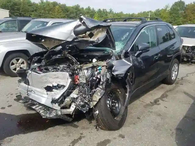 2T3G1RFV3KC036705 2019 TOYOTA RAV4 LE-1