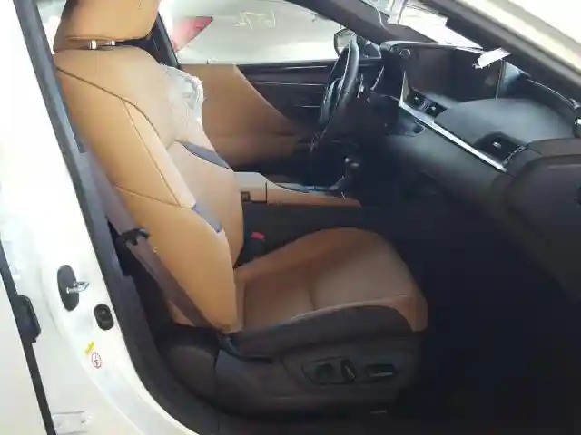 JTHB21B19K2013012 2019 LEXUS ES 300H-4