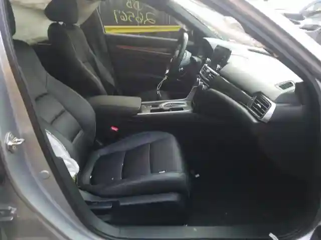 1HGCV2F39KA002016 2019 HONDA ACCORD SPORT-4