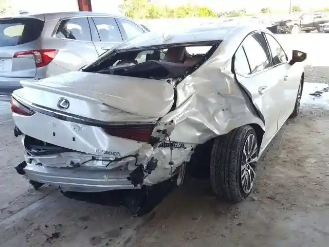 JTHB21B19K2013012 2019 LEXUS ES 300H-3