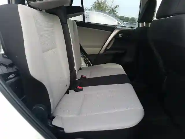 JTMRFREV1JJ255427 2018 TOYOTA RAV4 ADVENTURE-5